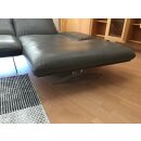 Modell Francis von Koinor